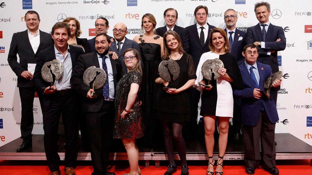 Campeones se adelanta en la carrera de galardones del cine español 3 galardones-cine-con-ñ