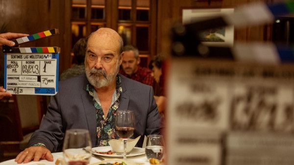 'Sentimos las molestias' lanza su tráiler y anuncia su nueva fecha de estreno para abril 1 'Sentimos las molestias' lanza su tráiler y anuncia su nueva fecha de estreno para abril 1