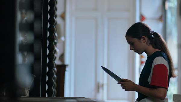 Primeras imágenes de 'Asombrosa Elisa', drama sobrenatural con Asier Etxeandía y Silvia Abascal 4 Primeras imágenes de 'Asombrosa Elisa', drama sobrenatural con Asier Etxeandía y Silvia Abascal 4