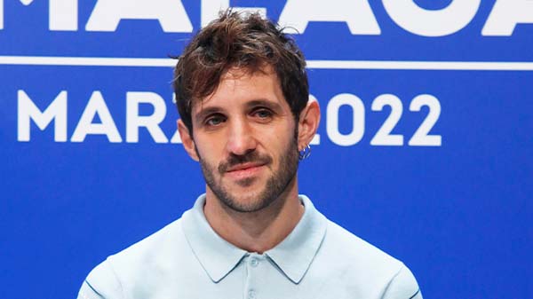 Jota Linares estiliza el miedo del creador a su arte en 'Las niñas de cristal' 1 Jota Linares estiliza el miedo del creador a su arte en 'Las niñas de cristal' 1