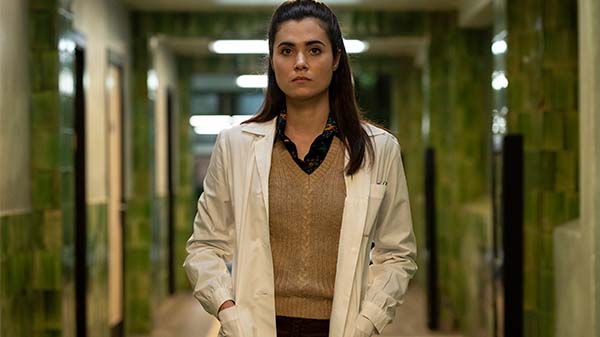 Tráiler final de 'Los renglones torcidos de Dios', con Bárbara Lennie y Eduard Fernández 3 Los renglones torcidos de Dios