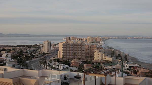 'Sofía volverá', el falso documental sobre los "refugiados climáticos" del Mar Menor 2 'Sofía volverá', el falso documental sobre los "refugiados climáticos" del Mar Menor 2