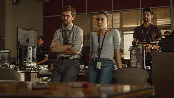 'Santo', la caza de un narcotraficante sin rostro llega a Netflix el 16 de septiembre 4 'Santo', la caza de un narcotraficante sin rostro llega a Netflix el 16 de septiembre 4
