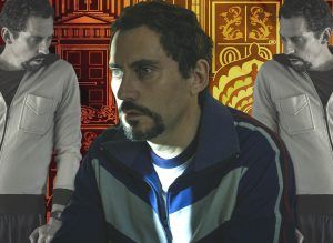 No mires a los ojos: Mira detrás de tu armario 6