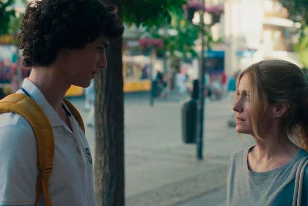 Escándalo, capítulo 1: Qué sabe nadie 2 Escándalo. Relato de una obsesión Telecinco Alexandra Jiménez