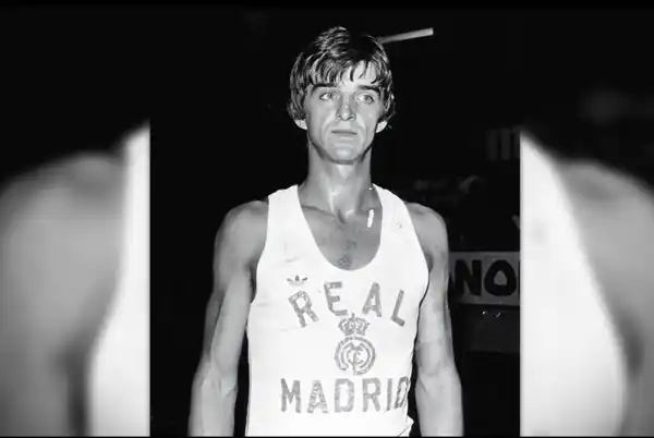 Mirza Delibašić, el genio del baloncesto que fue símbolo de una Bosnia devastada y un padre ausente 1 Mirza Delibašić, el genio del baloncesto que fue símbolo de una Bosnia devastada y un padre ausente 1