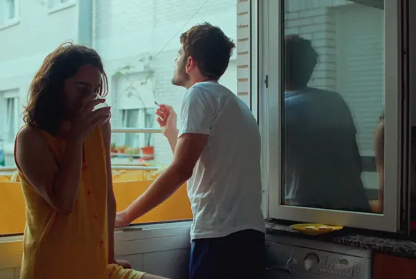 <strong>Notas sobre un verano:</strong> Un romance nacido del ‘no future’ precario 2 <strong>Notas sobre un verano:</strong> Un romance nacido del ‘no future’ precario 2