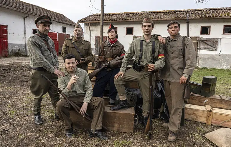 Tráiler final de '¿Es el enemigo? La película de Gila', las aventuras del joven Miguel Gila en la Guerra Civil 2 Tráiler final de '¿Es el enemigo? La película de Gila', las aventuras del joven Miguel Gila en la Guerra Civil 1