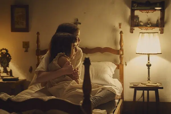Tráiler de 'Hermana Muerte', la nueva película de terror de Paco Plaza en el universo de 'Verónica' 3 Tráiler de 'Hermana Muerte', la nueva película de terror de Paco Plaza en el universo de 'Verónica' 2