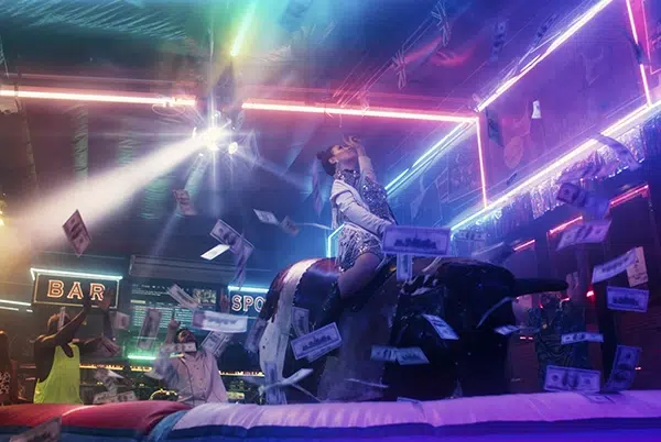 'Bull Run', la primera película "tokenizada en blockchain" se estrena en el Cinema Jove 2 'Bull Run', la primera película "tokenizada en blockchain" se estrena en el Cinema Jove 1