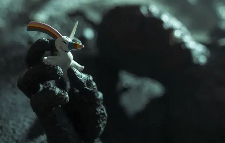 Tráiler de '1992', la serie de Álex de la Iglesia para Netflix sobre un asesino en serie que firma con Curro, la mascota de la Expo 2 Tráiler de '1992', la serie de Álex de la Iglesia para Netflix sobre un asesino en serie que firma con Curro, la mascota de la Expo 2