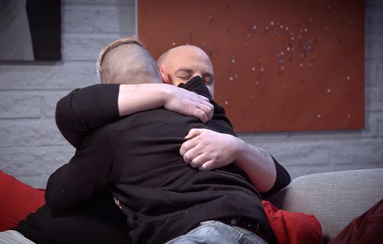 Marwán y Rozalén se preguntan qué es el amor en el documental 'Terapia de parejas' 1 Terapia de parejas documental Marwán Rozalén