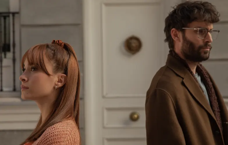 Tráiler de 'Pared con pared', la comedia romántica con Aitana de Netflix 1 Tráiler de 'Pared con pared', la comedia romántica con Aitana de Netflix 1