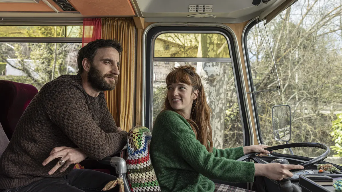 Un Dani Rovira con cáncer se sube a 'El bus de la vida', que presenta su tráiler oficial 1 Un Dani Rovira con cáncer se sube a 'El bus de la vida', que presenta su tráiler oficial 1