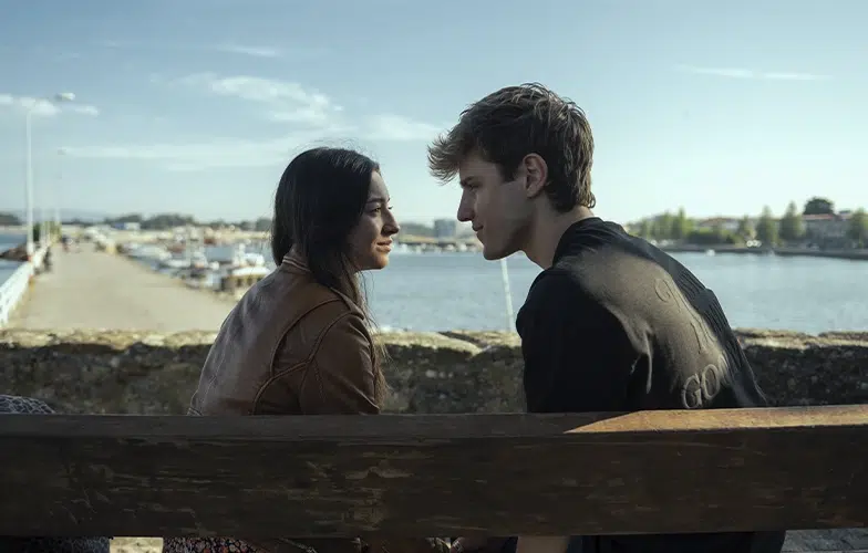 Tráiler de 'Clanes': Clara Lago y Tamar Novas protagonizan la nueva serie sobre narcotráfico de Netflix 3 Tráiler de 'Clanes': Clara Lago y Tamar Novas protagonizan la nueva serie sobre narcotráfico de Netflix 3