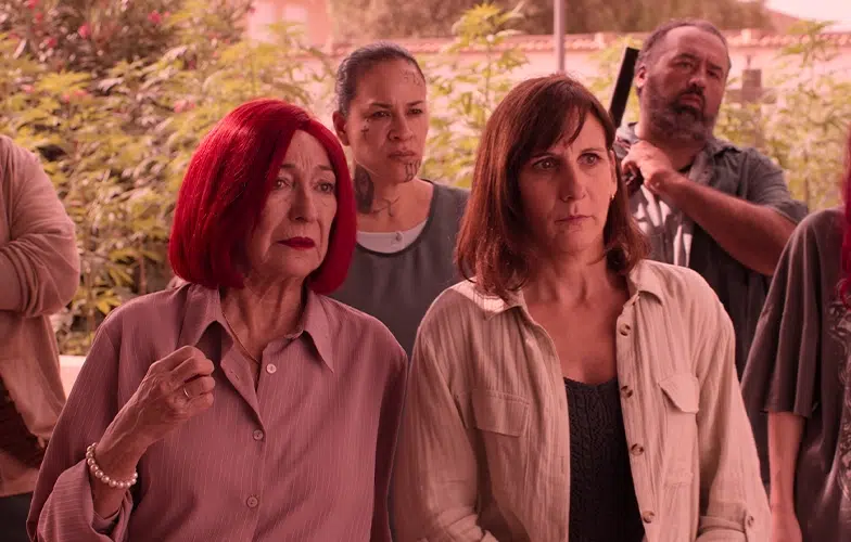 'Solos en la noche' y 'Por donde pasa el silencio' encabezan las nominaciones a los ASECAN 2024 2 Crítica de En fin Prime Video