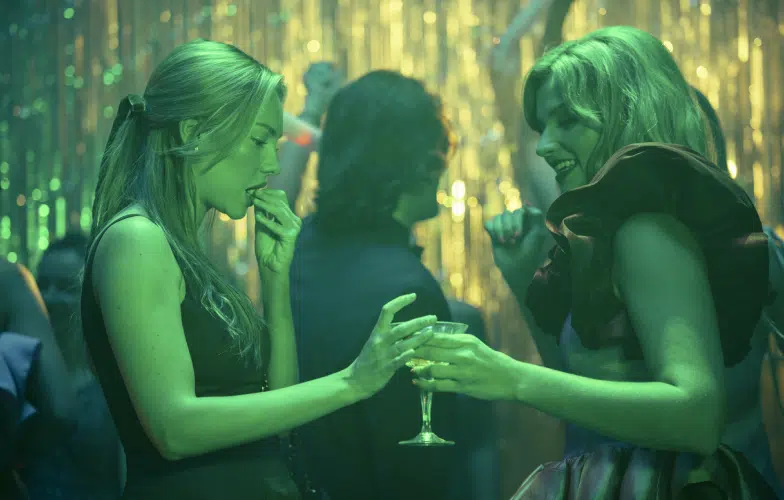 Ester Expósito en 'El talento': tráiler de la película sobre una joven pianista que debe tomar una decisión 1 Ester Expósito en 'El talento': tráiler de la película sobre una joven pianista que debe tomar una decisión 1