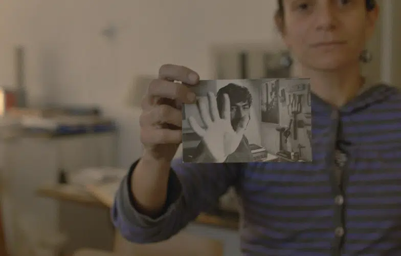 El artista argentino Rodrigo Demirjian dirige 'El legado', un documental sobre la muerte de su padre 3 El legado documental