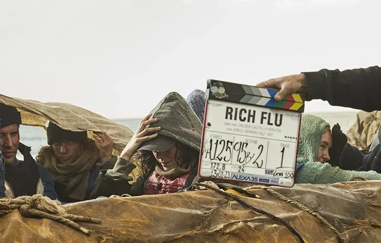 Tráiler de 'La fiebre de los ricos', la nueva película del creador de 'El Hoyo', estreno en cines el 24 de enero 2 Tráiler de 'La fiebre de los ricos', la nueva película del creador de 'El Hoyo', estreno en cines el 24 de enero 2