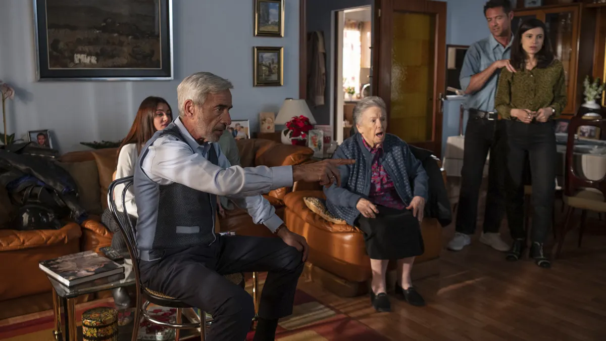 Sin final de 'Cuéntame': las series estrella de RTVE no se pueden ver en RTVE (pero sí en plataformas de pago) 5 Sin final de 'Cuéntame': las series estrella de RTVE no se pueden ver en RTVE (pero sí en plataformas de pago) 4