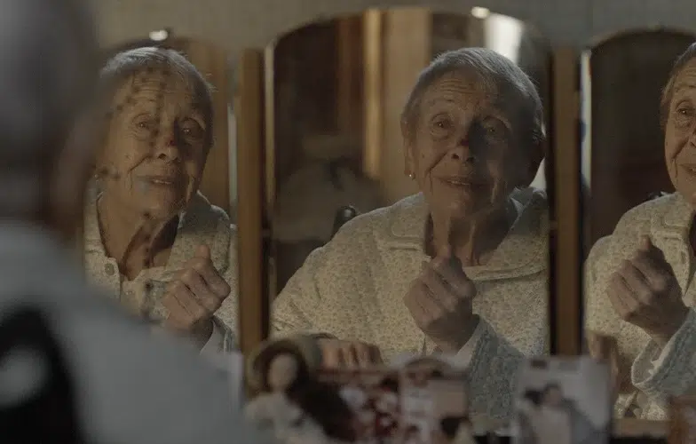 Bárbara Lennie, Victoria Luengo e Irene Escolar son las hijas de Carmen Machi en 'Verano en diciembre' 4 Bárbara Lennie, Victoria Luengo e Irene Escolar son las hijas de Carmen Machi en 'Verano en diciembre' 4