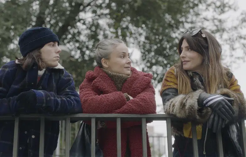 Bárbara Lennie, Victoria Luengo e Irene Escolar son las hijas de Carmen Machi en 'Verano en diciembre' 1 Bárbara Lennie, Victoria Luengo e Irene Escolar son las hijas de Carmen Machi en 'Verano en diciembre' 1