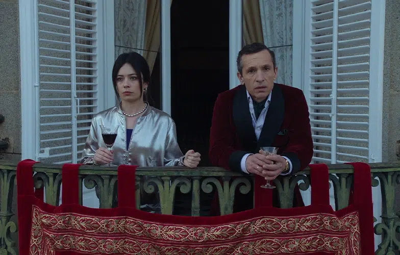 Nuevas imágenes de 'Su majestad': Anna Castillo como la reina de España 4 Nuevas imágenes de 'Su majestad': Anna Castillo como la reina de España 4