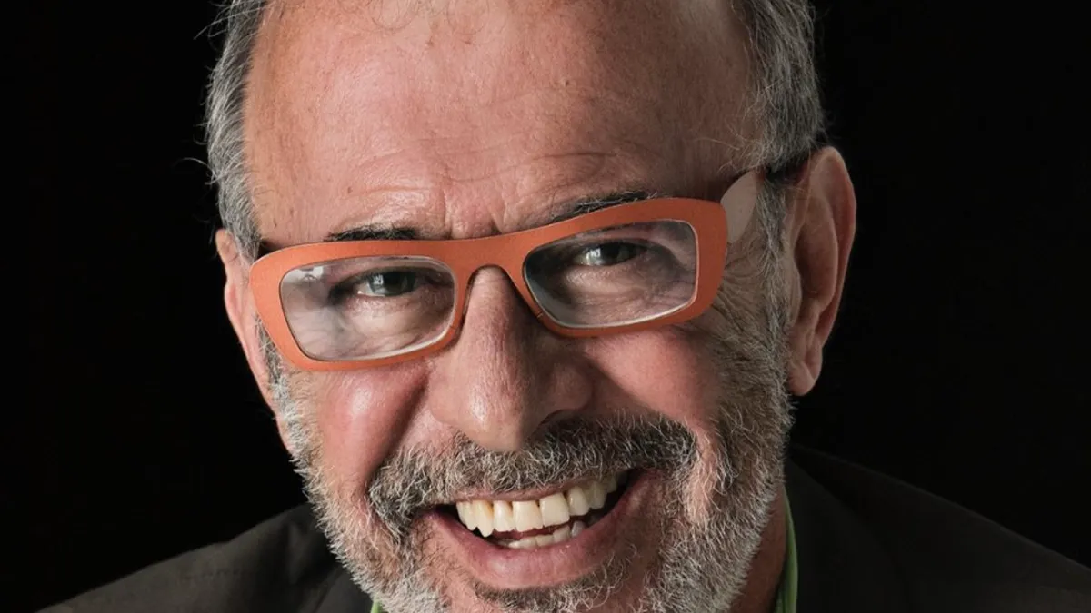 Antonio Pérez Premio Carmen de Honor 2025