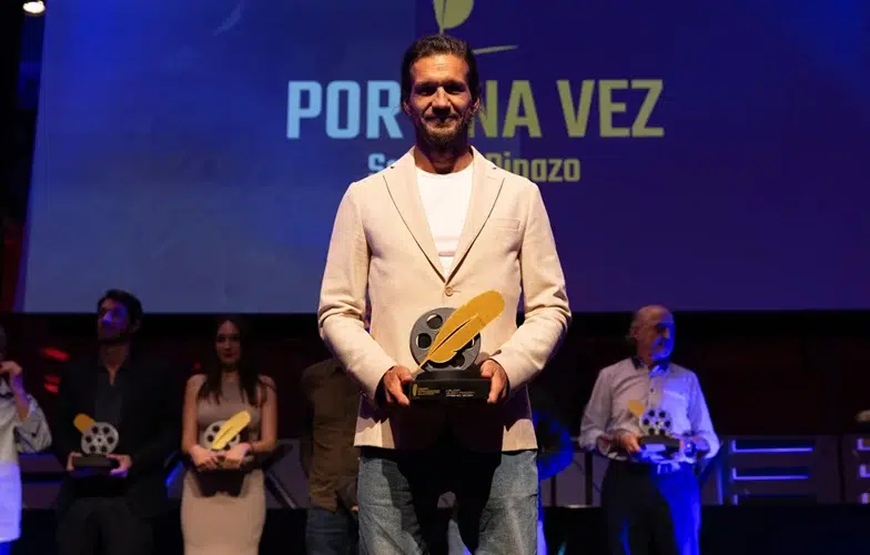 Empieza el rodaje de 'Cataratas', una comedia "sobre la necesidad de sentirse ganadores" con Cristina Marcos y Karra Elejalde 2 Empieza el rodaje de 'Cataratas', una comedia "sobre la necesidad de sentirse ganadores" con Cristina Marcos y Karra Elejalde 2