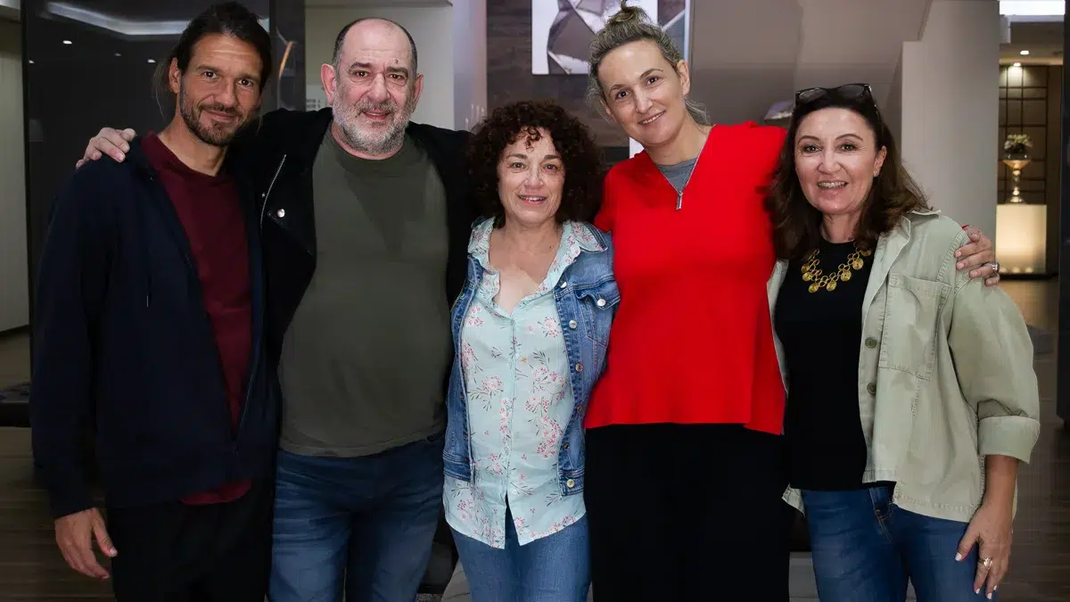 Empieza el rodaje de 'Cataratas', una comedia "sobre la necesidad de sentirse ganadores" con Cristina Marcos y Karra Elejalde 3 Rodaje de la película 'Cataratas', de Violeta Salama