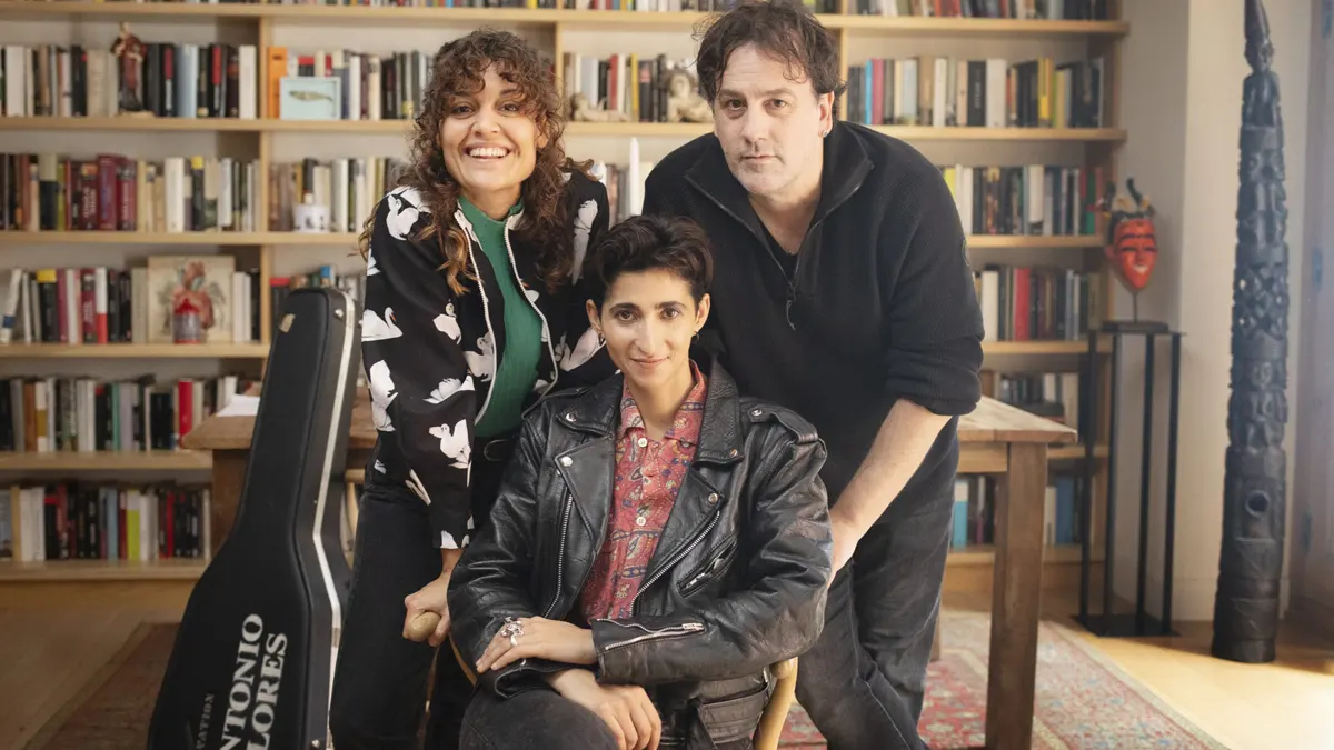 Tráiler de 'Flores para Antonio', documental sobre Antonio Flores de Isaki Lacuesta y Elena Molina con Alba Flores 7 Tráiler de 'Flores para Antonio', documental sobre Antonio Flores de Isaki Lacuesta y Elena Molina con Alba Flores 7