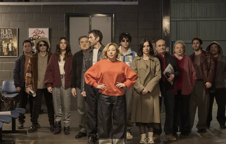 Primer adelanto de 'Aída y vuelta': Paco León dirige la secuela para cine de la mítica serie 2 Primer adelanto de 'Aída y vuelta': Paco León dirige la secuela para cine de la mítica serie 2
