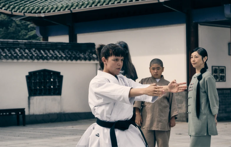 Primer tráiler de 'Karateka', la película sobre la vida de Sandra Sánchez, campeona olímpica en Tokio 2020 2 Andrea Ros como Sandra Sánchez en 'Karateka'. ©Lánder Larrañaga