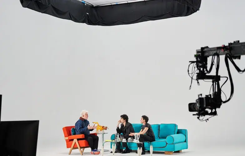 "Creo que he hablado demasiado": Almodóvar conversa con Los Javis en una nueva serie documental 2 "Creo que he hablado demasiado": Almodóvar conversa con Los Javis en una nueva serie documental 2