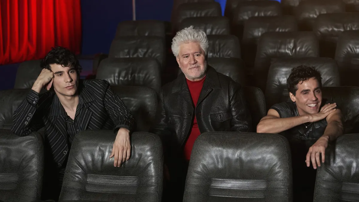 "Creo que he hablado demasiado": Almodóvar conversa con Los Javis en una nueva serie documental 3 'Pedro x Javis', la serie documental sobre Pedro Almodóvar con Javier Calvo y Javier Ambrossi