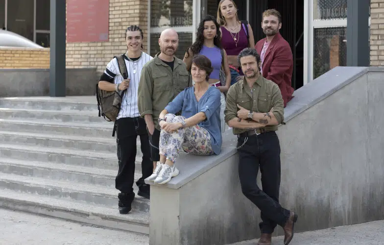 Tráiler de 'Sin Gluten', la nueva serie de RTVE con Diego Martín a los mandos de una clase de cocina muy particular 2 Tráiler de 'Sin Gluten', la nueva serie de RTVE con Diego Martín a los mandos de una clase de cocina muy particular 2