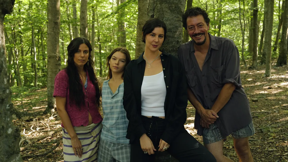 Bàrbara Farré rueda su ópera prima: 'Agrestes', un drama fantástico 2 Rodaje de 'Agrestes', película de Bàrbara Farré
