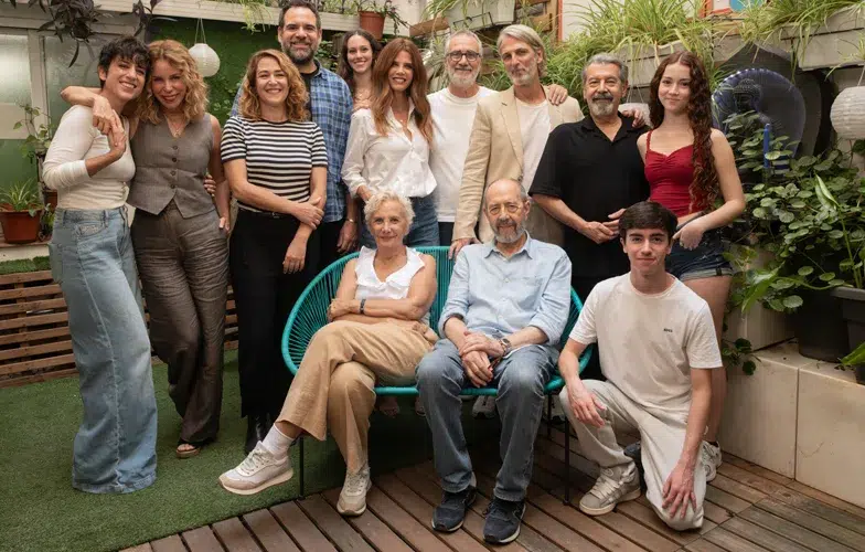 'Perfectos conocidos': Javier Fesser dirigirá un 'spin-off' de 'Perfectos desconocidos' 1 'Perfectos conocidos': Javier Fesser dirigirá un 'spin-off' de 'Perfectos desconocidos' 1