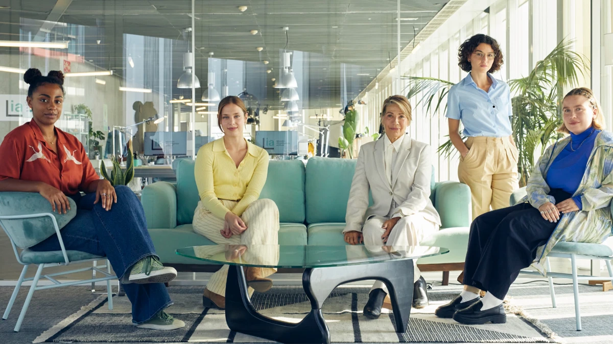 Cuatro jóvenes científicas se enfrentan a los retos de la IA en 'LIA', nueva serie de 3Cat 1 LIA serie 3Cat