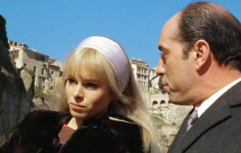 'Universo Rafael Azcona': 20 grandes títulos del guionista que escribió todo el cine español volverán a las salas por su centenario 3 'Universo Rafael Azcona': 20 grandes títulos del guionista que escribió todo el cine español volverán a las salas por su centenario 2