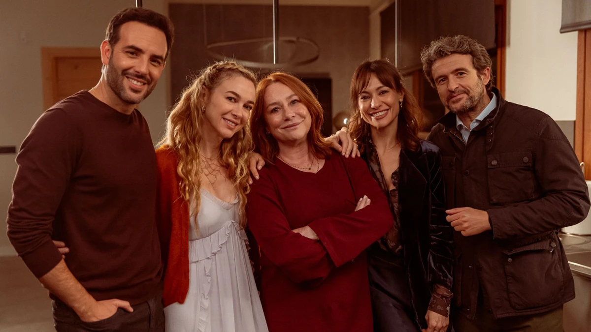Gracia Querejeta dirige '2+2', una comedia sobre parejas abiertas con Diego Martín, Natalia Verbeke y Marta Hazas 1 2+2