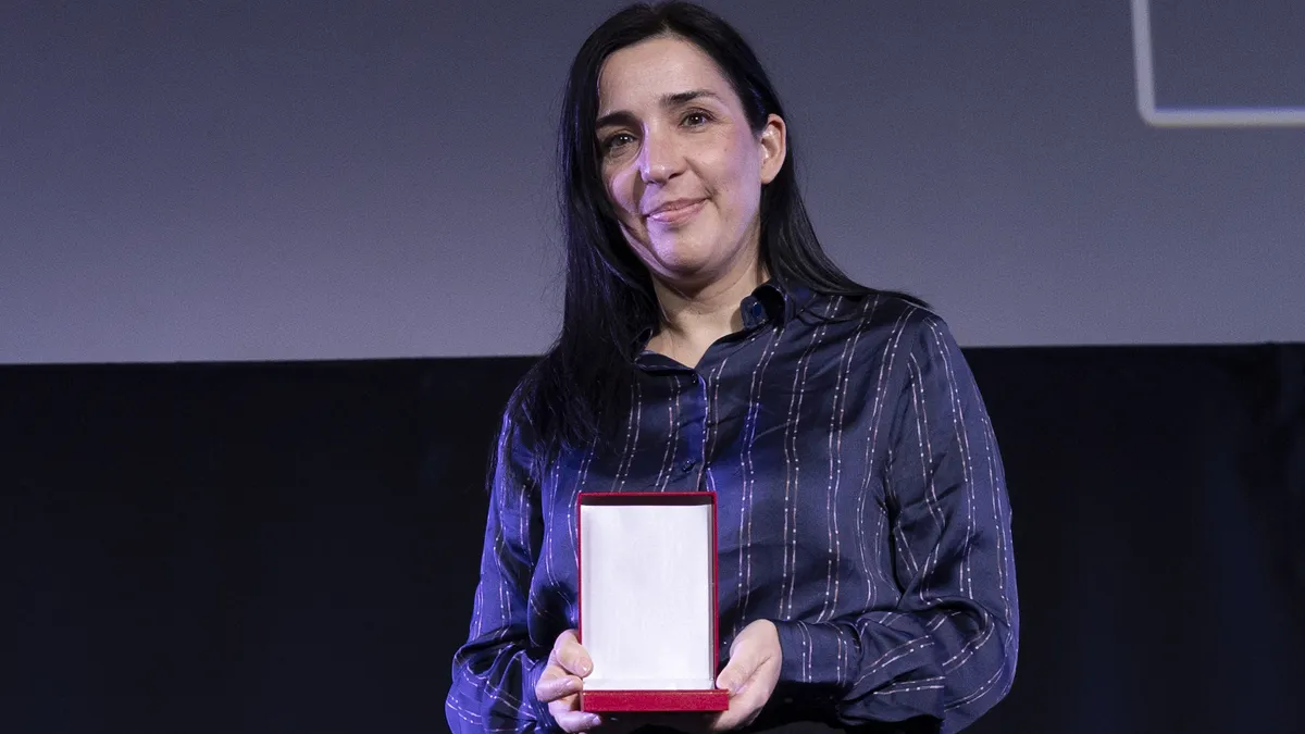 'Los domingos' es la más premiada en unas Medallas CEC 2026 que coronan a 'Anatomía de un instante' en pleno 23F 2 Películas ganadoras en las Medallas CEC 2026
