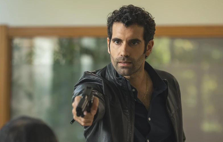 Tráiler de la segunda temporada de 'Clanes', el drama de mafiosos protagonizado por Clara Lago y Tamar Novas 3