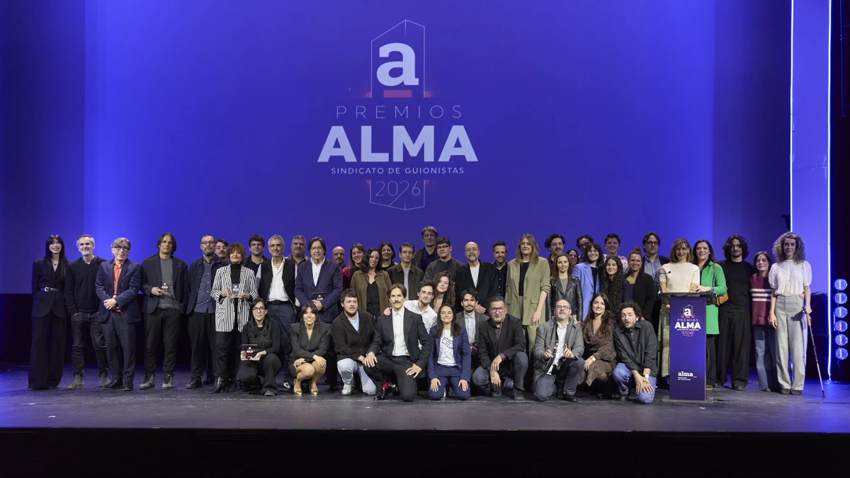 'La cena', 'Los domingos', 'Poquita fe' y 'Anatomía de un instante', los mejores guiones del año en los Premios ALMA 2026 2 Foto de familia de los ganadores de los Premios ALMA 2026. ©Álvaro Tomé