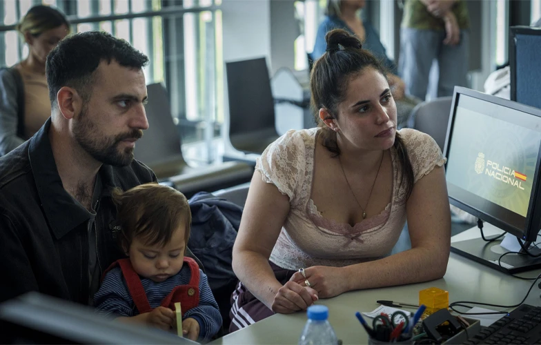 <strong>Yo siempre a veces</strong>: Qué significa vivir bien 1 David Menéndez y Ana Boga en 'Yo siempre a veces. ©Sophie Koehler