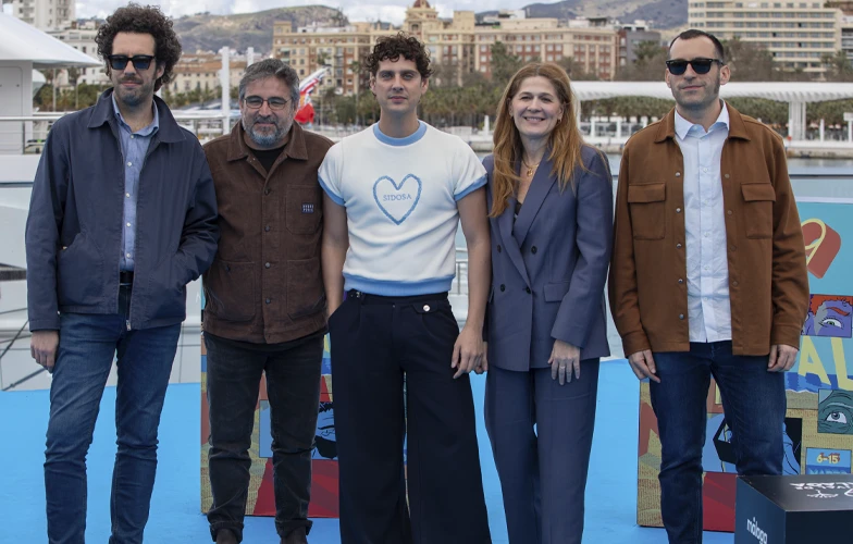 "Tengo VIH... ¡buh!": Eduardo Casanova y Jordi Évole presentan el documental 'Sidosa' 1 "Tengo VIH... ¡buh!": Eduardo Casanova y Jordi Évole presentan el documental 'Sidosa' 1