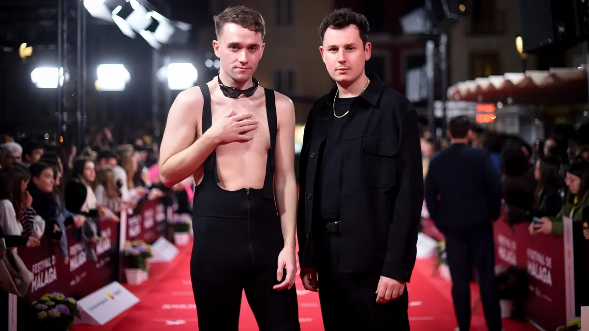 "El problema no es la tecnología, sino que llegó antes de que supiésemos lo que significaba" 4 Lluís Garau y Joan Porcel en el photocall de 'La carn' en el Festival de Málaga. ©Ana Belén Fernández