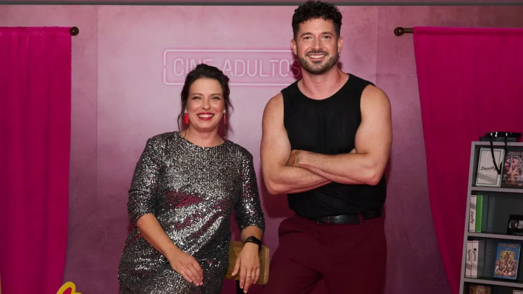 Entrevista a Carlos del Hoyo e Irene Bohoyo, creadores de la serie 'Cochinas'