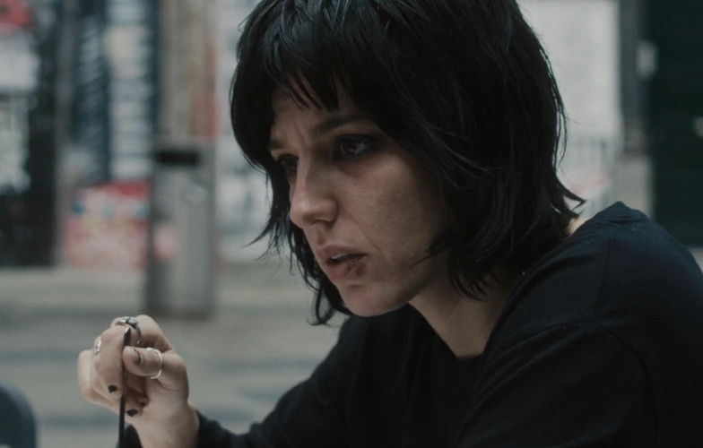 Primer tráiler de 'Esta soledad', debut en el largometraje película de Javier Giner ('Yo, adicto') 1 Primer tráiler de 'Esta soledad', debut en el largometraje película de Javier Giner ('Yo, adicto') 1