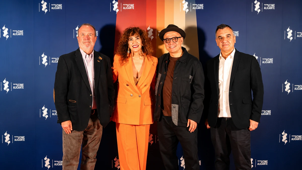 'Un hombre de verdad', 'A la cara' o 'Cowgirl', entre los títulos que competirán en el Festival de Alicante 2026 1 Federico Baixerta, Cristina Rodríguez, Pablo Berger y Vicente Seva en la presentación del programa del Festival de Alicante 2026. ©Festival de Alicante